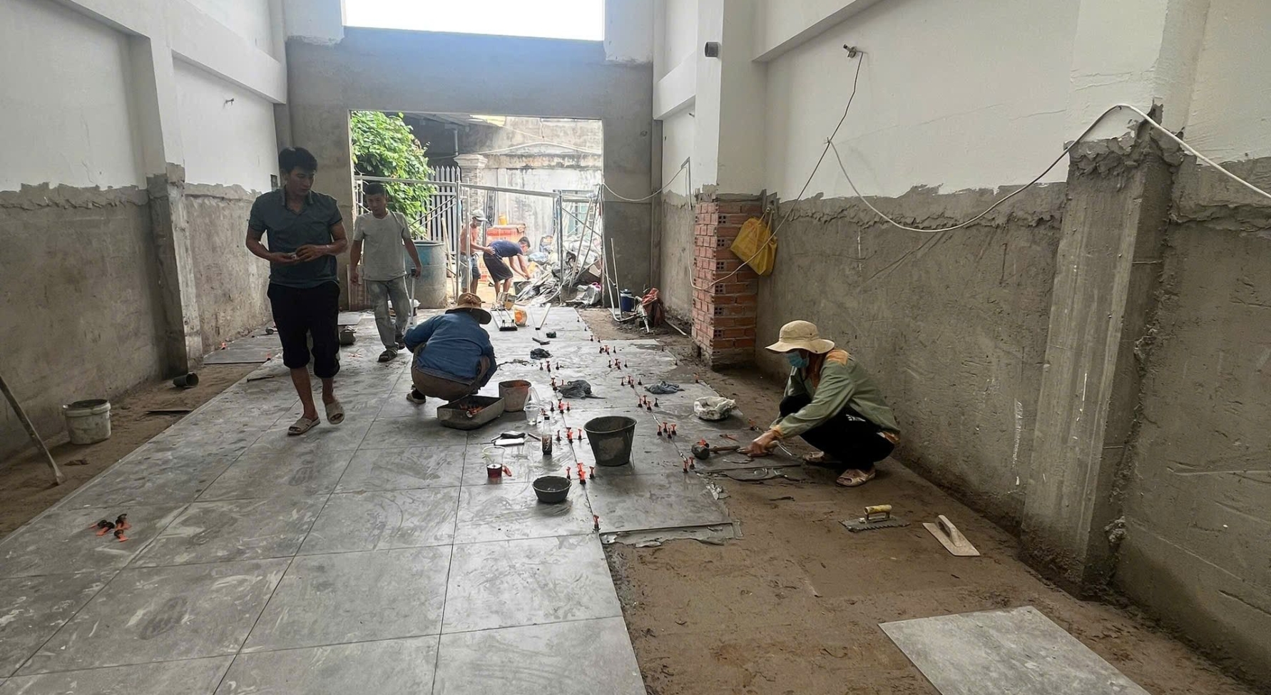 Công tác hoàn thiện nhà Tân Thới Hiệp